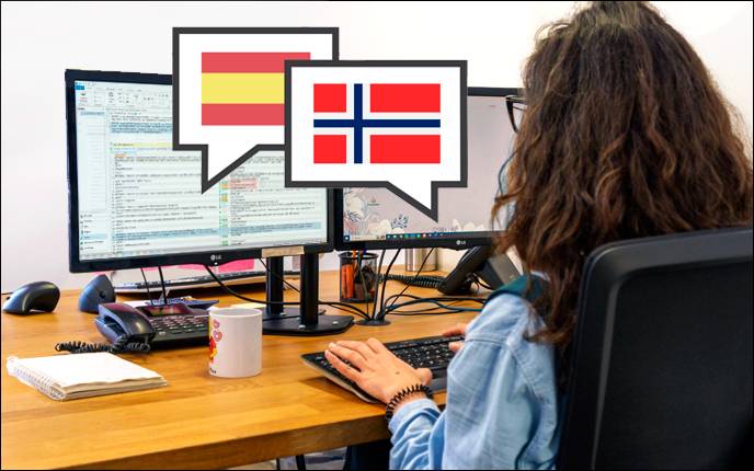 Traductor de Noruego trabajando en la traducción de Español a Noruego de un documento. 